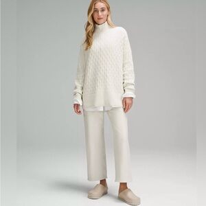 Lululemon relaxed fit cable knit sweater size Medium Color-bone